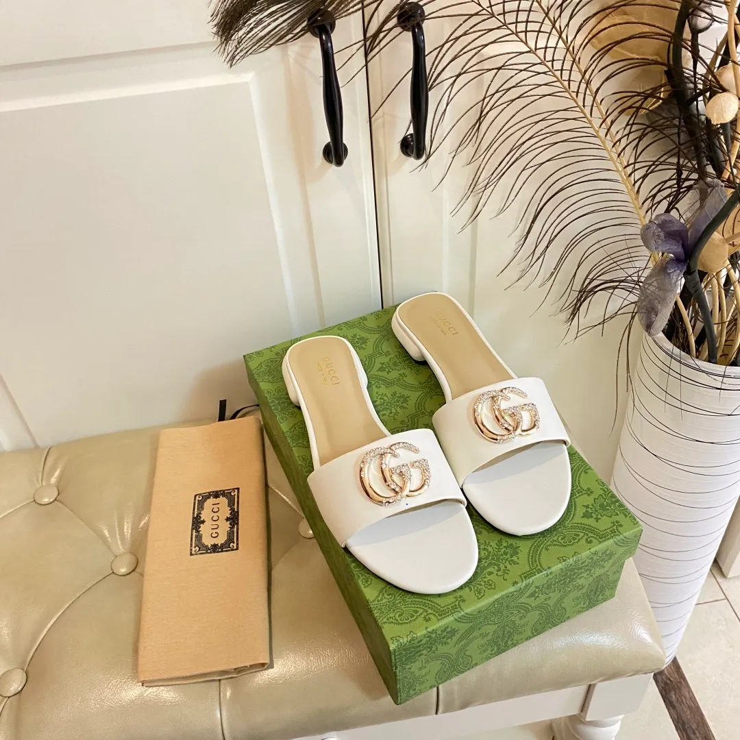 👟👟Ex-factory price 420👟👟, new Gucci slippers, cowhide surface, sheepskin lining, sizes 35-42 (custom-made sizes 43 and 44 are non-refundable)